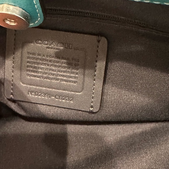 Coach - Picture 5 of 13